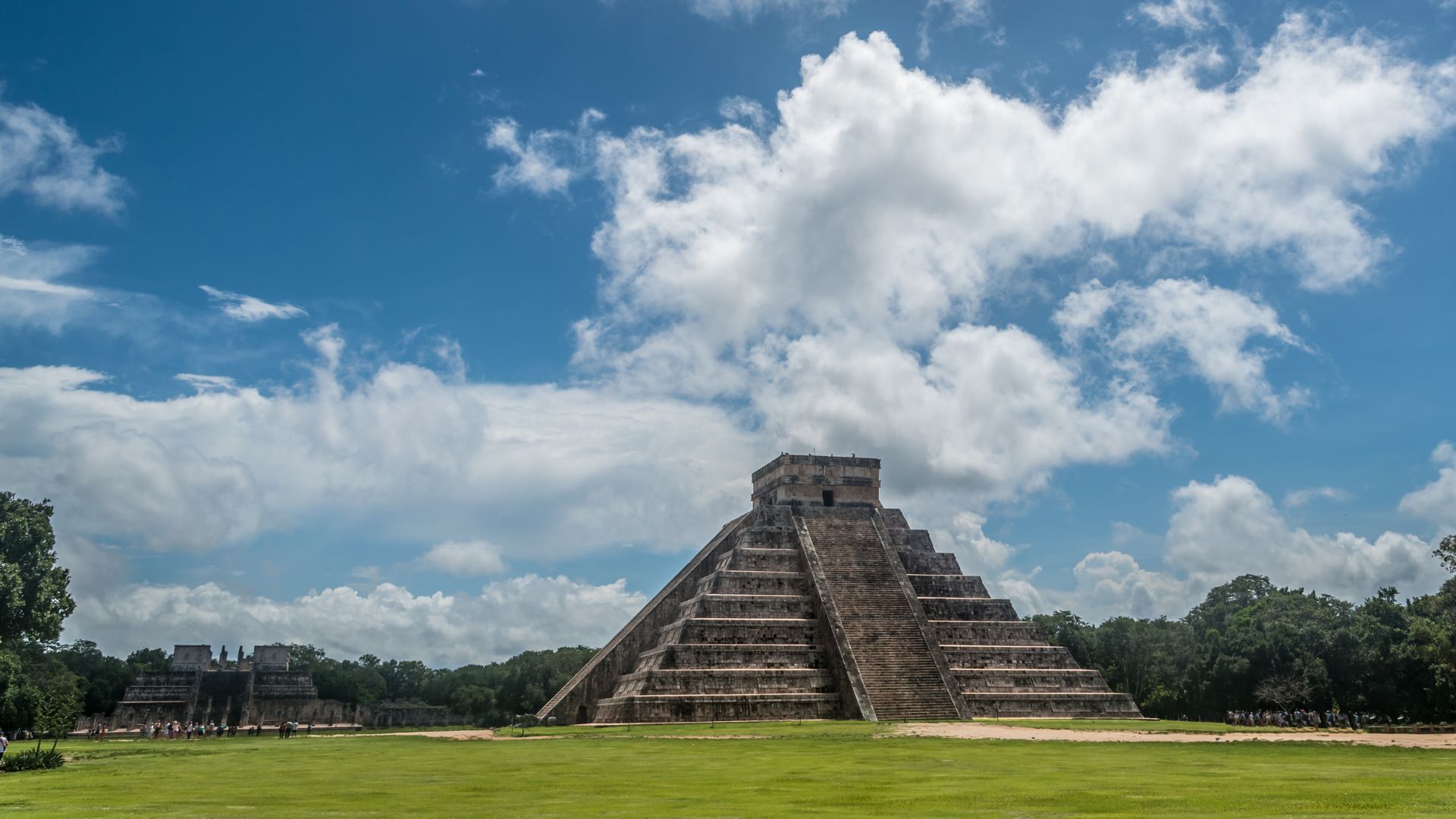 Pirámide de Kukulkán en el Tour a Chichén Itzá